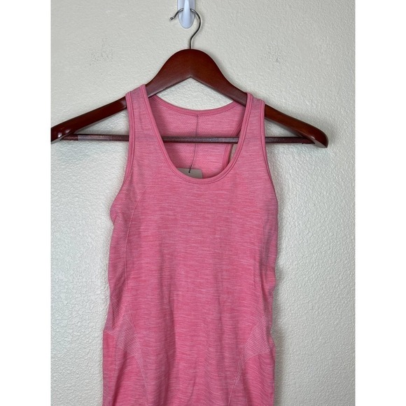Sweaty Betty Athlete Seamless Workout Vest Calypso Pink - Picture 6 of 9